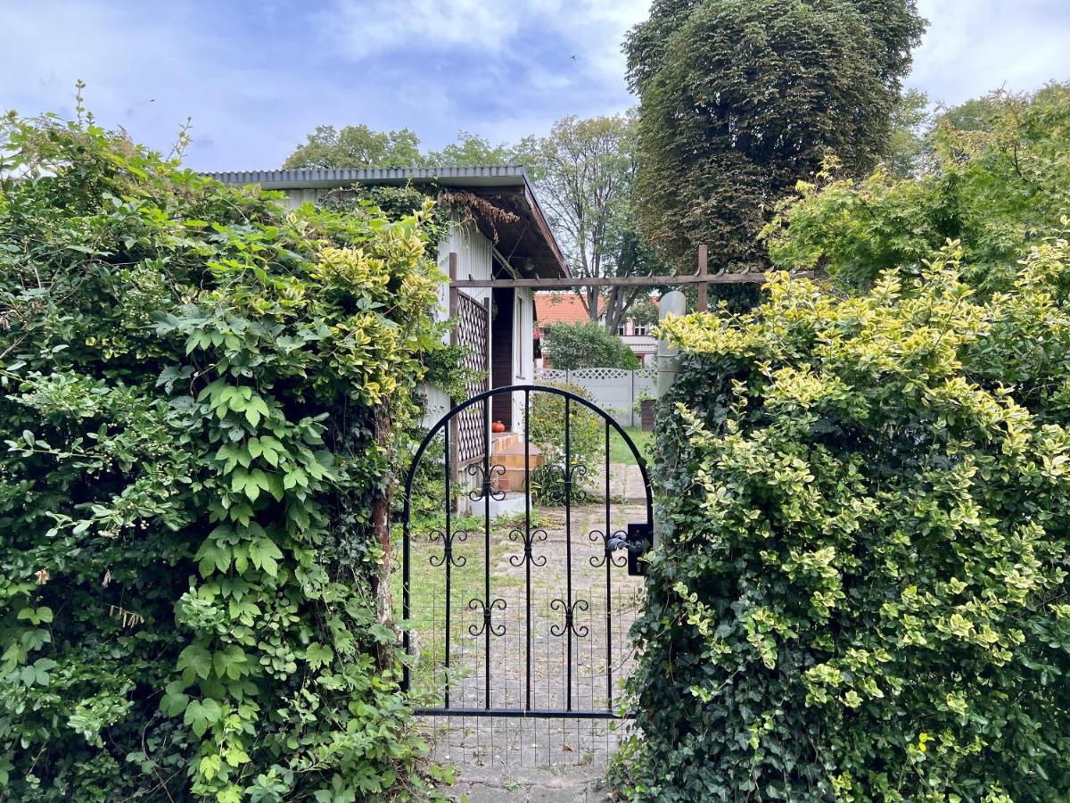 Town Meets Country Birkenwerder Exterior foto