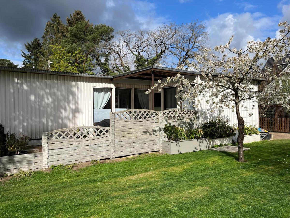 Town Meets Country Birkenwerder Exterior foto